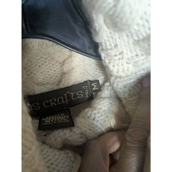 Inis Crafts Beige Cream 100% Merino Wool Cable Knit Sweater M Medium - Picture 5 of 9
